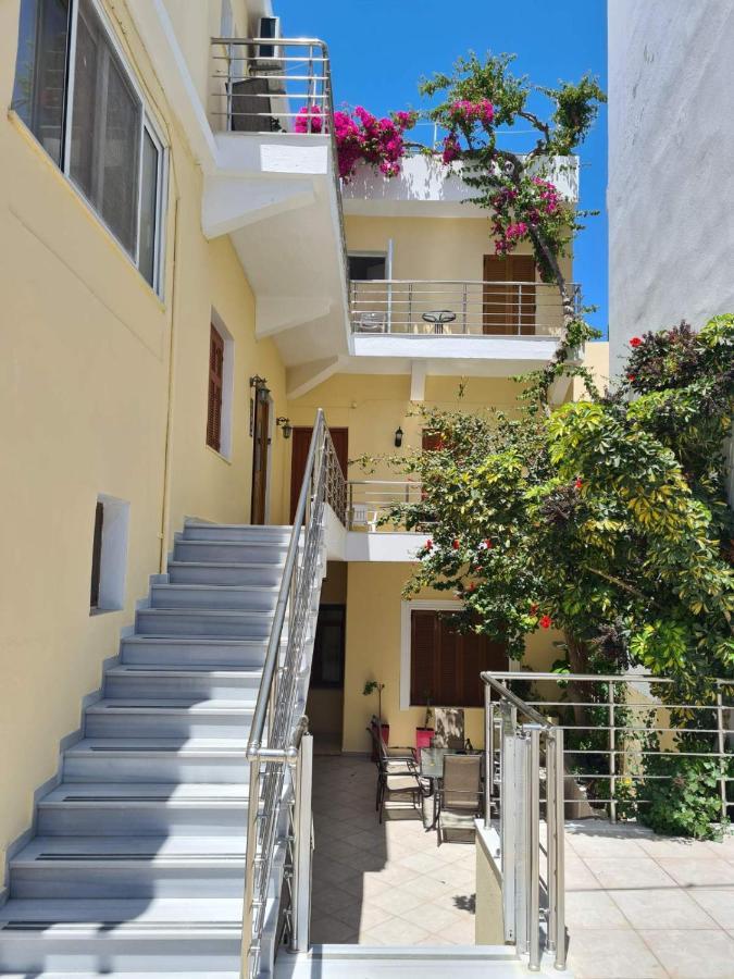 Avra Rooms Karpathos Town  Exterior photo