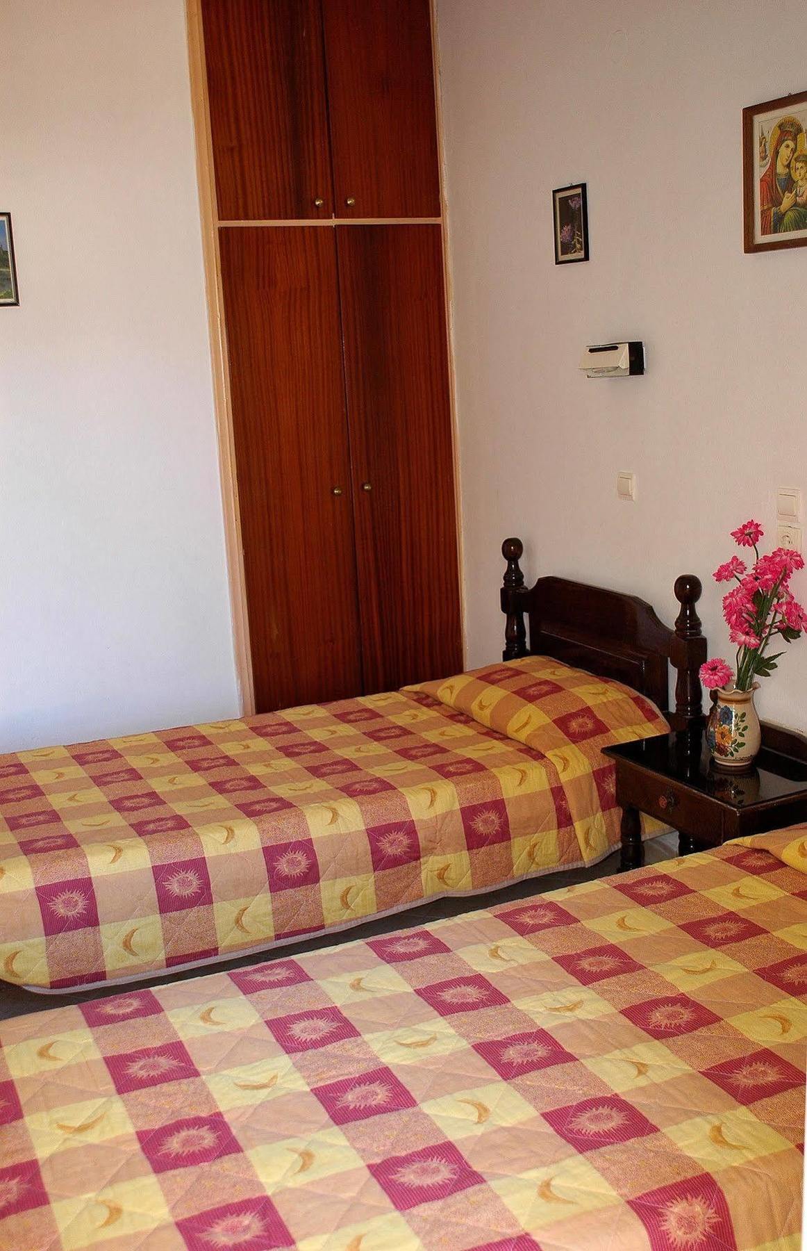 Avra Rooms Karpathos Town  Exterior photo